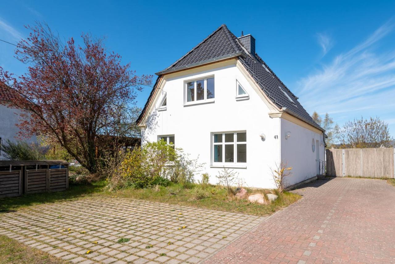 Ferienwohnung Brombeere Mit Grossem Garten Und Balkon Graal-Mueritz Exteriör bild